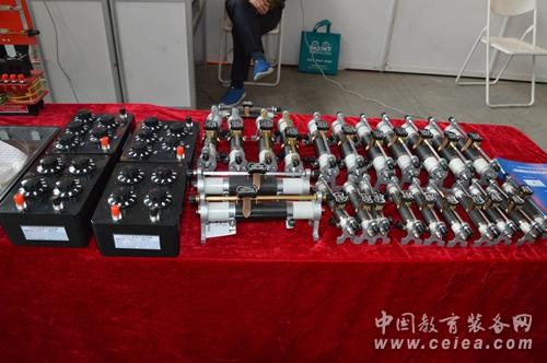 無(wú)線電器材廠現(xiàn)身沈陽(yáng)第70屆中國(guó)教育裝備展(圖2)
